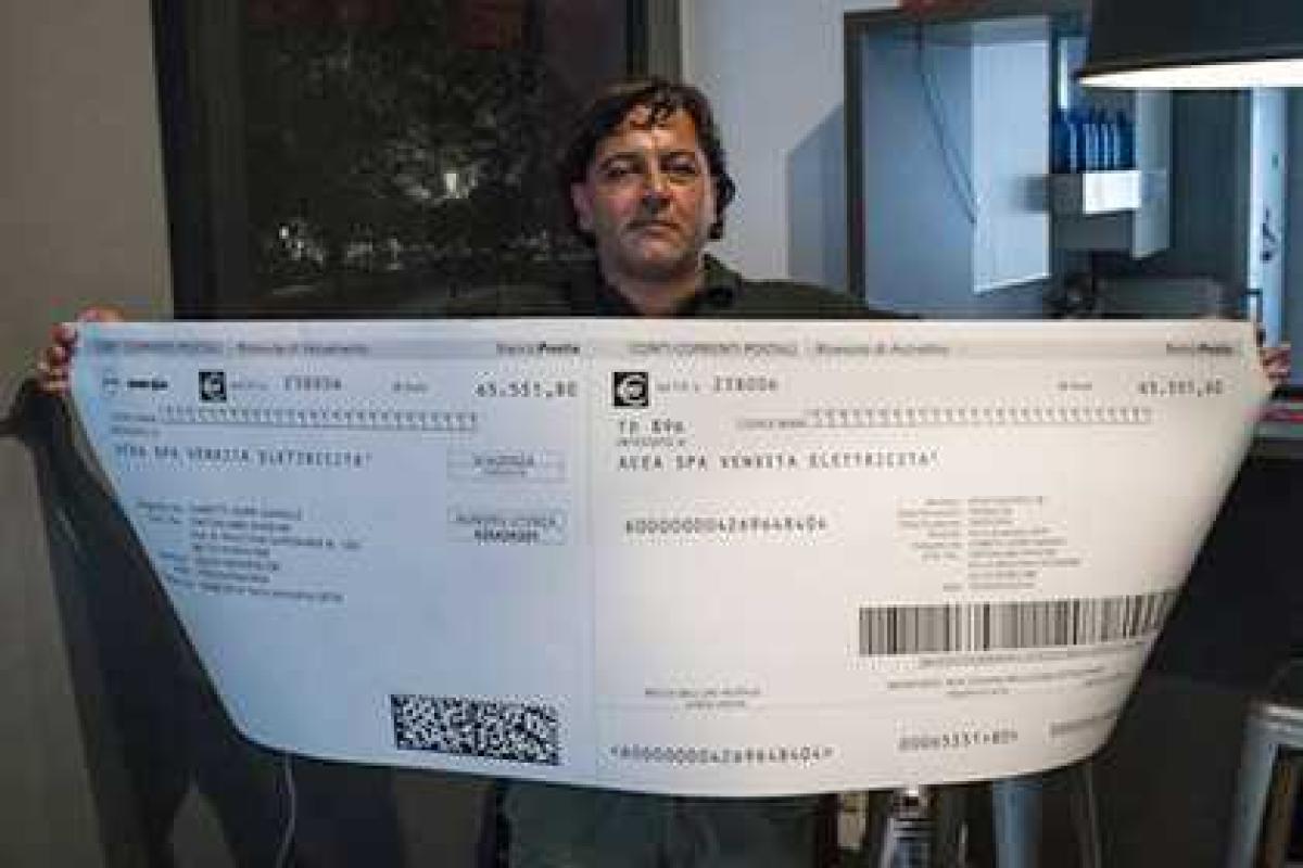 Итальянец получил счет за электричество на 65 тысяч евро Итальянец получил счет за электричество на 65 тысяч евро