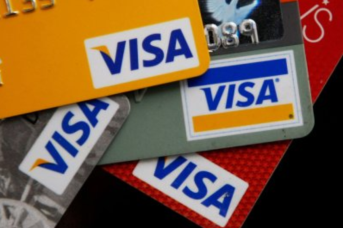 Часть российских карт Visa перестали работать за рубежом Часть российских карт Visa перестали работать за рубежом