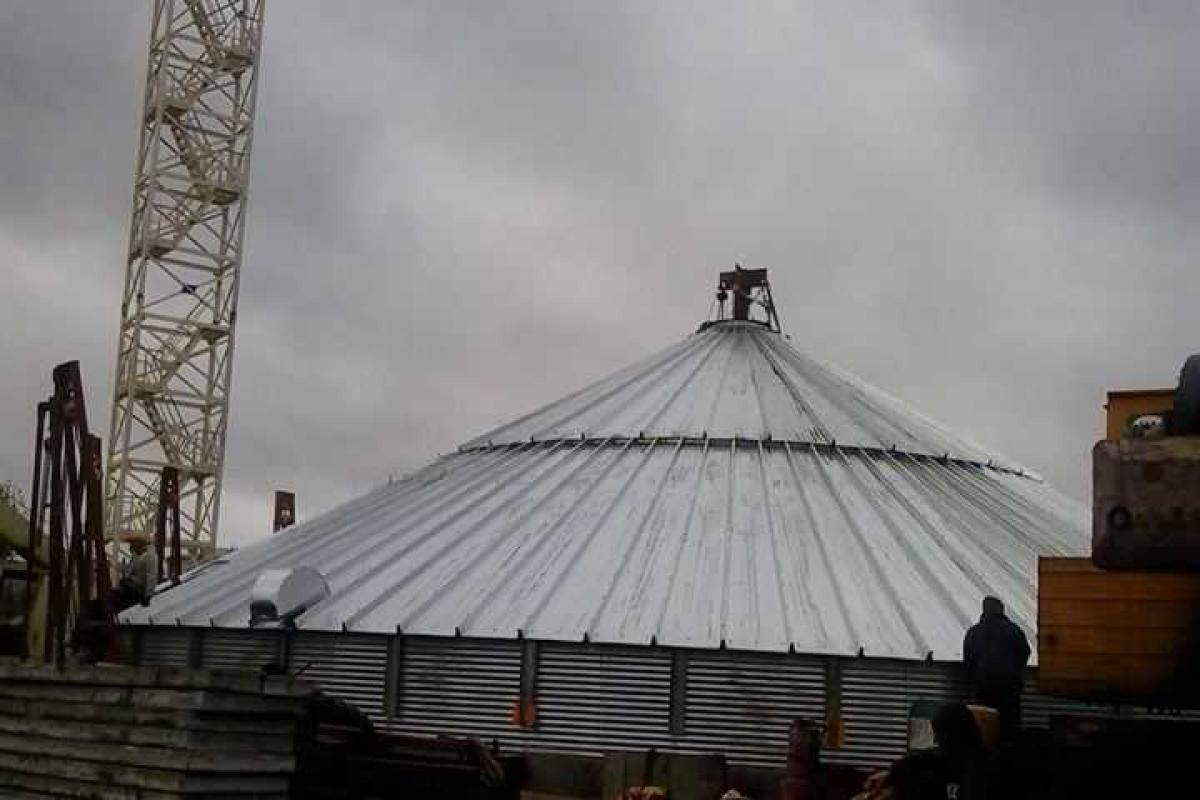 В оккупированном "карателями" городе появится до 100 новых рабочих мест - журналист