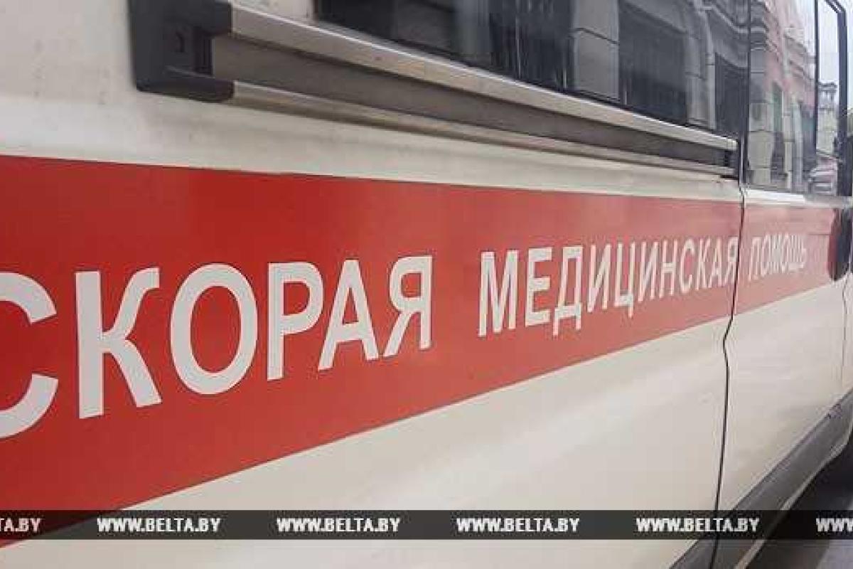 Врачи рассказали, как чувствует себя женщина, которую ударили топором в ТЦ Минска Врачи рассказали, как чувствует себя женщина, которую ударили топором в ТЦ Минска