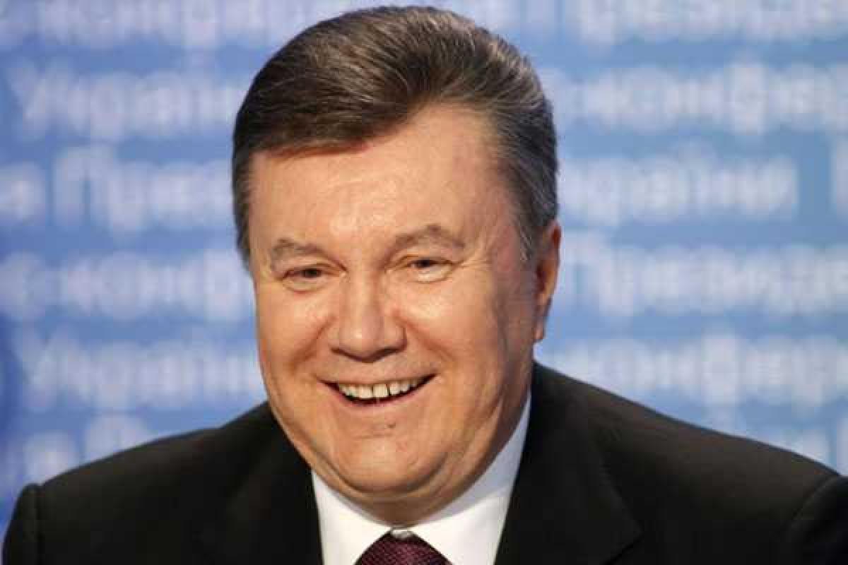 Янукович после бегства в Ростов подписывал "указы", - ГПУ