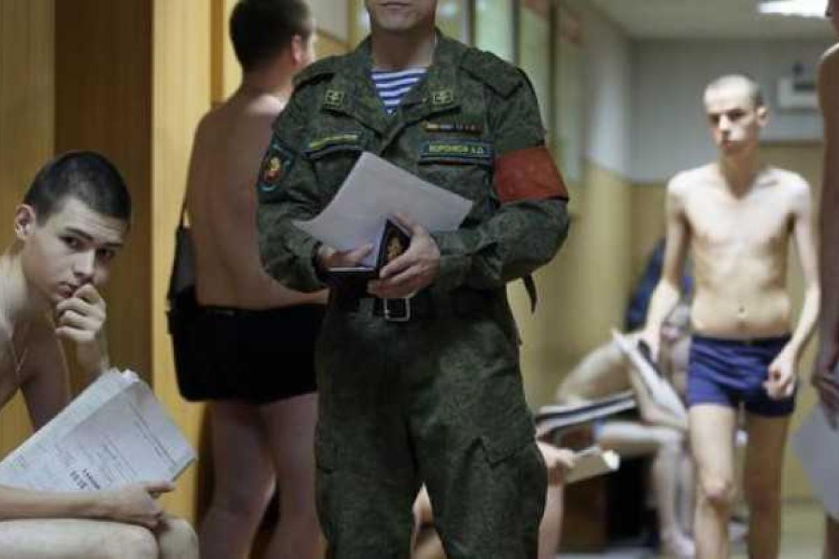 В России 18-летних ребят хотят официально отправлять воевать в Сирию и Донбасс - политик