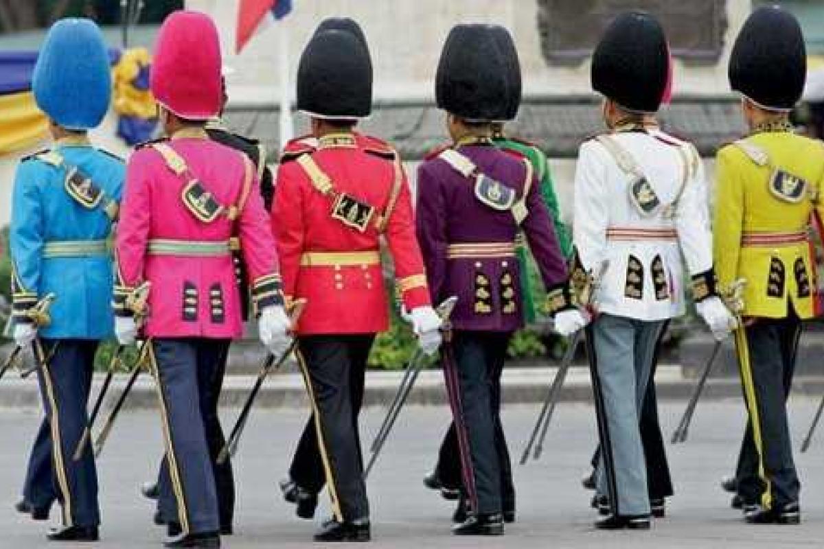 Самая необычная военная форма разных стран Самая необычная военная форма разных стран