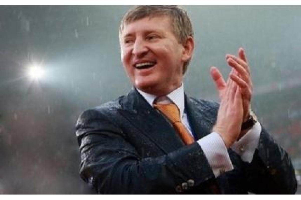 Боевик Захарченко прибирает к рукам имущество Ахметова