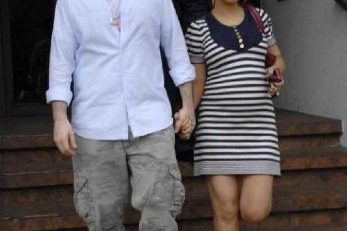 Кристина Агилера показала округлившийся живот