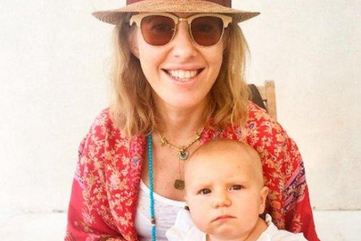 Ксения Собчак опубликовала снимок с ребенком