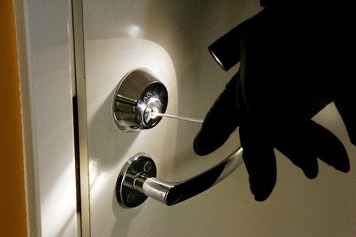 Во Львове неизвестные ограбили детский сад: вынесли технику и деньги Во Львове неизвестные ограбили детский сад: вынесли технику и деньги