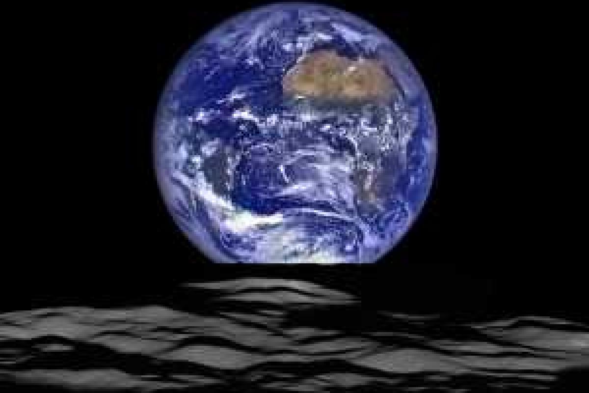 Интернет взорвали кадры восходящей Земли над горизонтом Луны