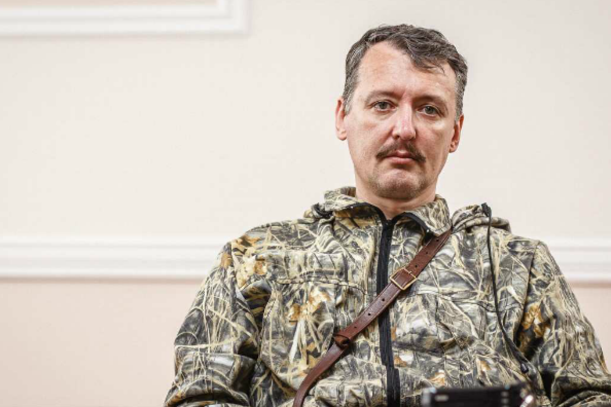 Стрелков шокировал, сравнив Путина с проституткой Стрелков шокировал, сравнив Путина с проституткой