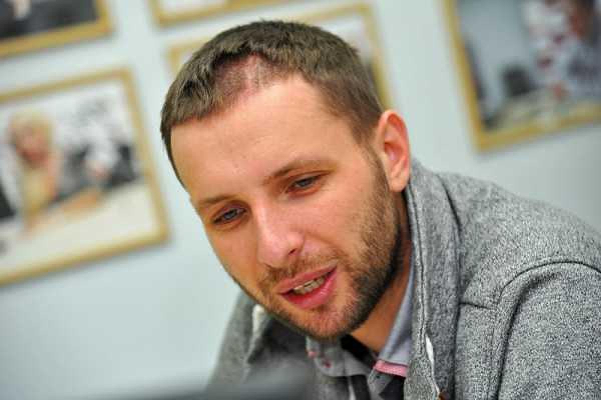 Парасюк на улице пообщался с фанатами сборной Украины