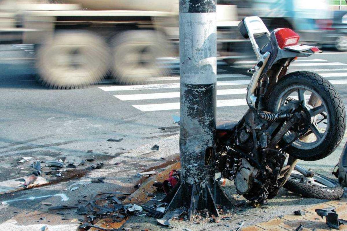 В Сети появилось шокирующее видео, на котором призрак покинул тело мужчины после аварии В Сети появилось шокирующее видео, на котором призрак покинул тело мужчины после аварии