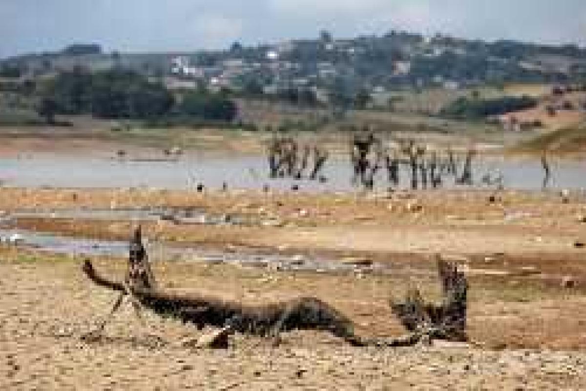 В Крыму катастрофическая ситуация с водой: запасы достигли критического уровня В Крыму катастрофическая ситуация с водой: запасы достигли критического уровня