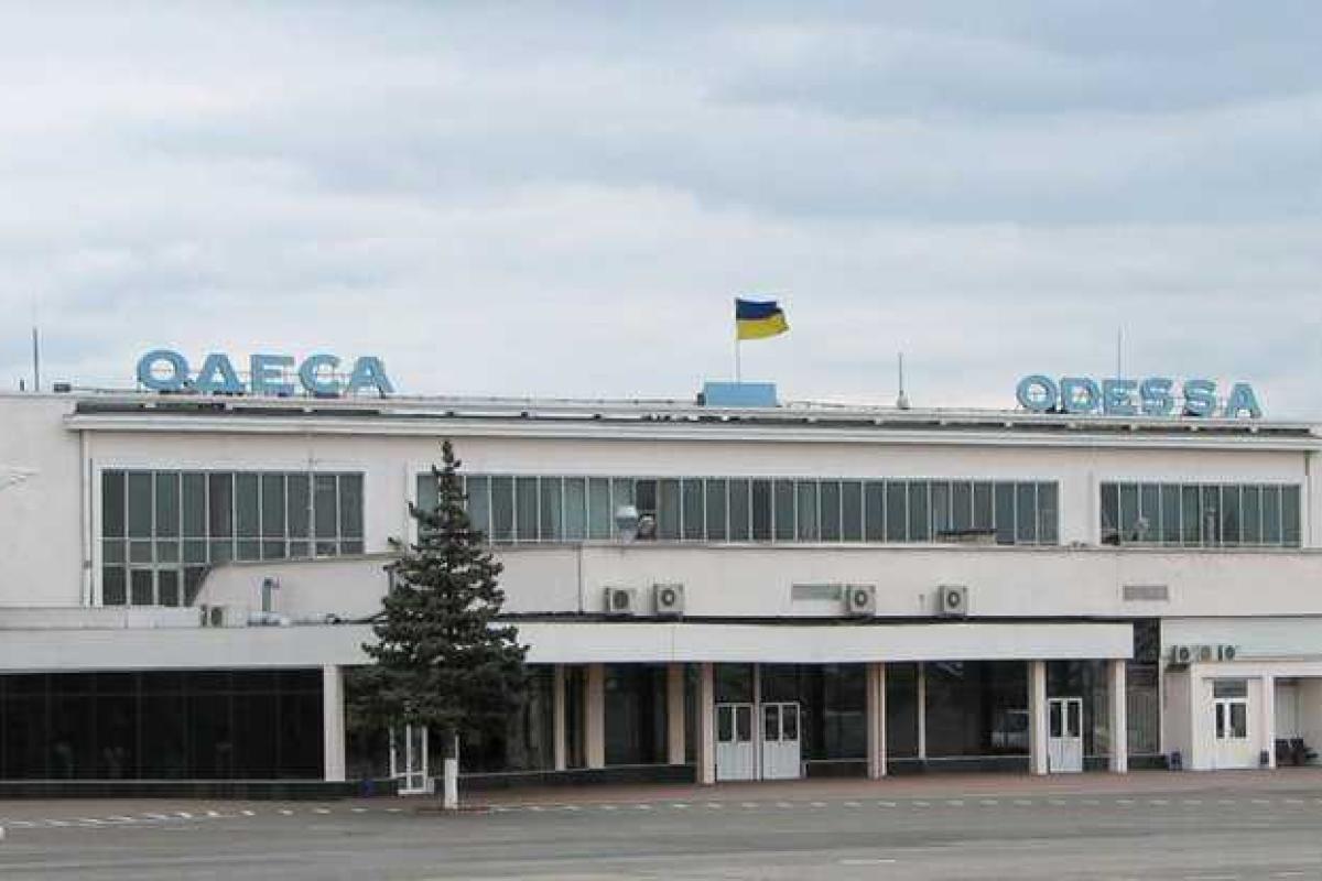В Одесском аэропорту из-за шторма отменены все прилеты и вылеты В Одесском аэропорту из-за шторма отменены все прилеты и вылеты