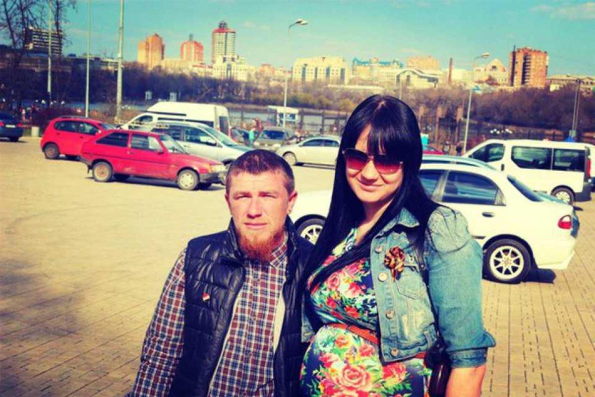 Вдова Моторолы пытается сбежать из Донецка, - соцсети Вдова Моторолы пытается сбежать из Донецка, - соцсети