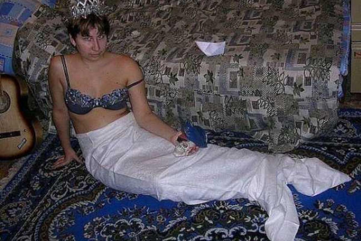 Девушки и ковры: 13 снимков из соцсетей