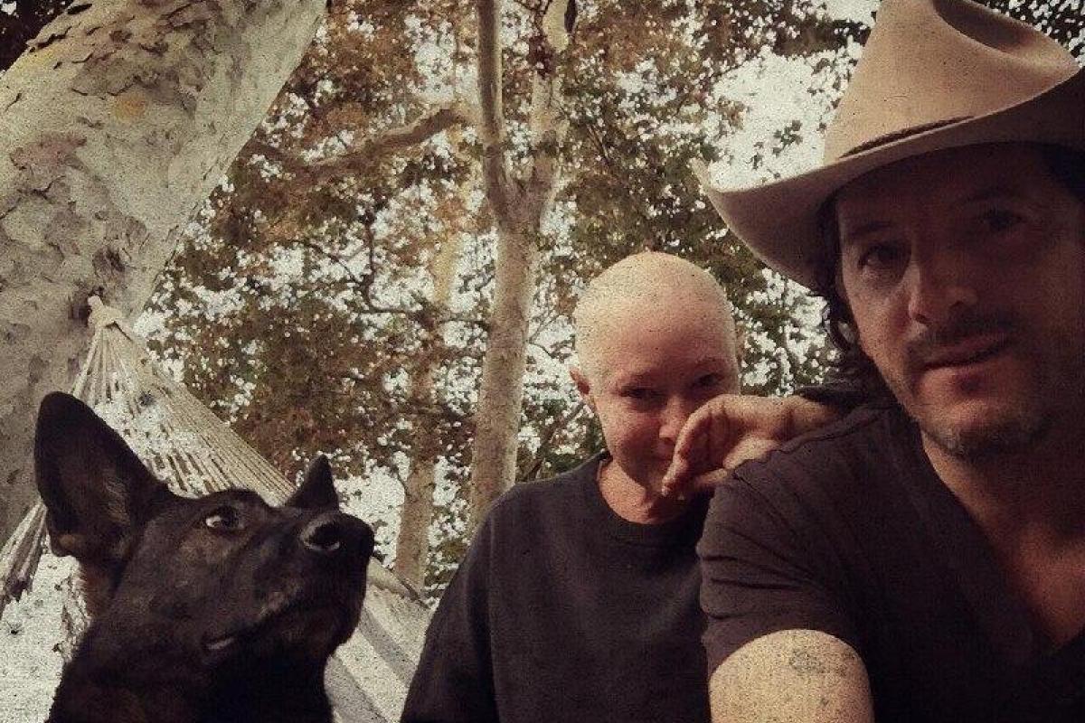 Изможденная раком Шеннен Доэрти шокировала поклонников, показав болезненный укол в грудь Изможденная раком Шеннен Доэрти шокировала поклонников, показав болезненный укол в грудь