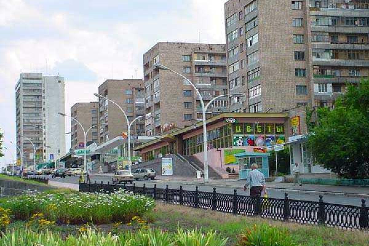 Луганские "власти" отчитались о восстановлении пострадавшего при обстрелах жилья Луганские "власти" отчитались о восстановлении пострадавшего при обстрелах жилья