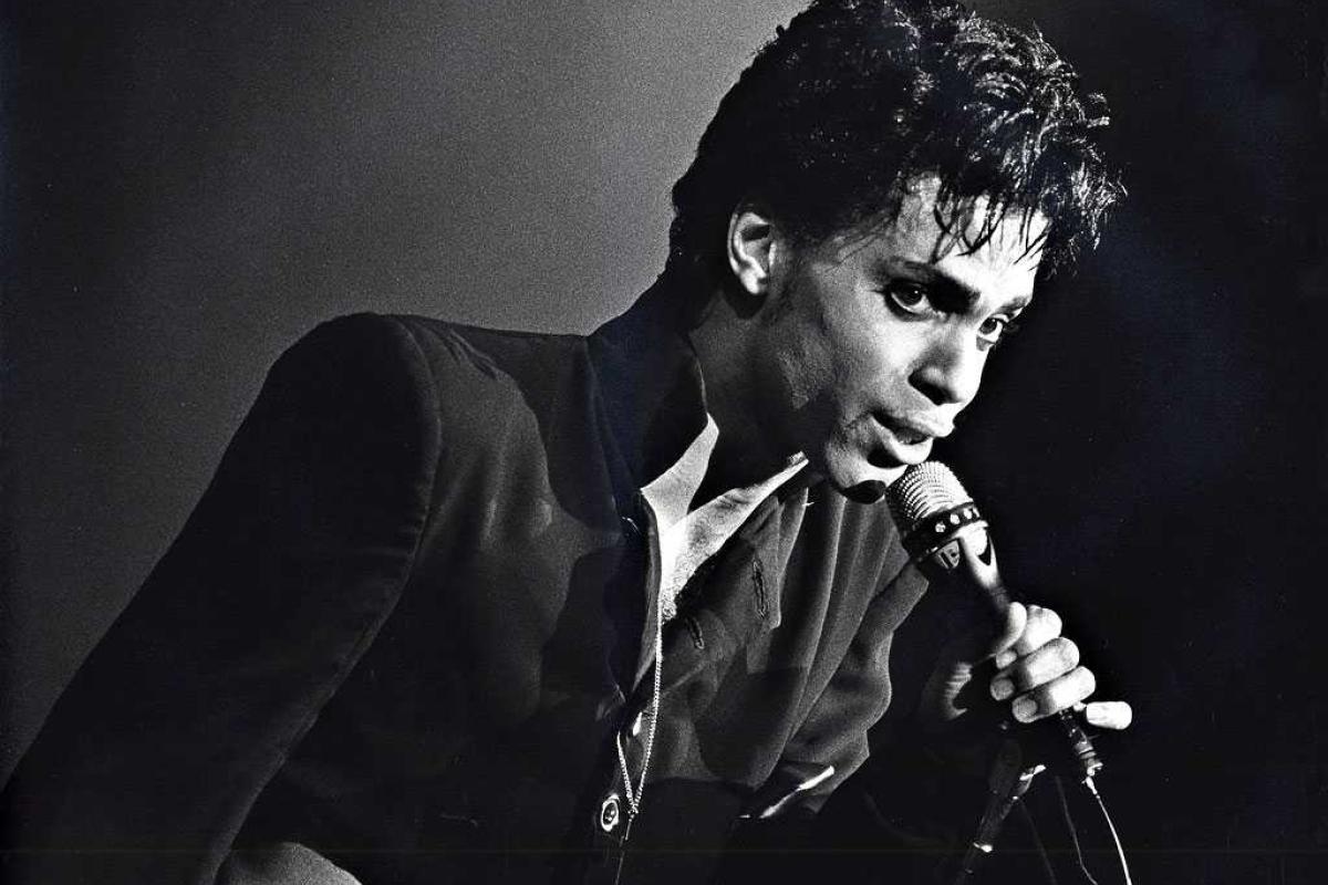 Откровения сестры певца Принса: «Я знала о его грядущей смерти и готовилась к этому два года»