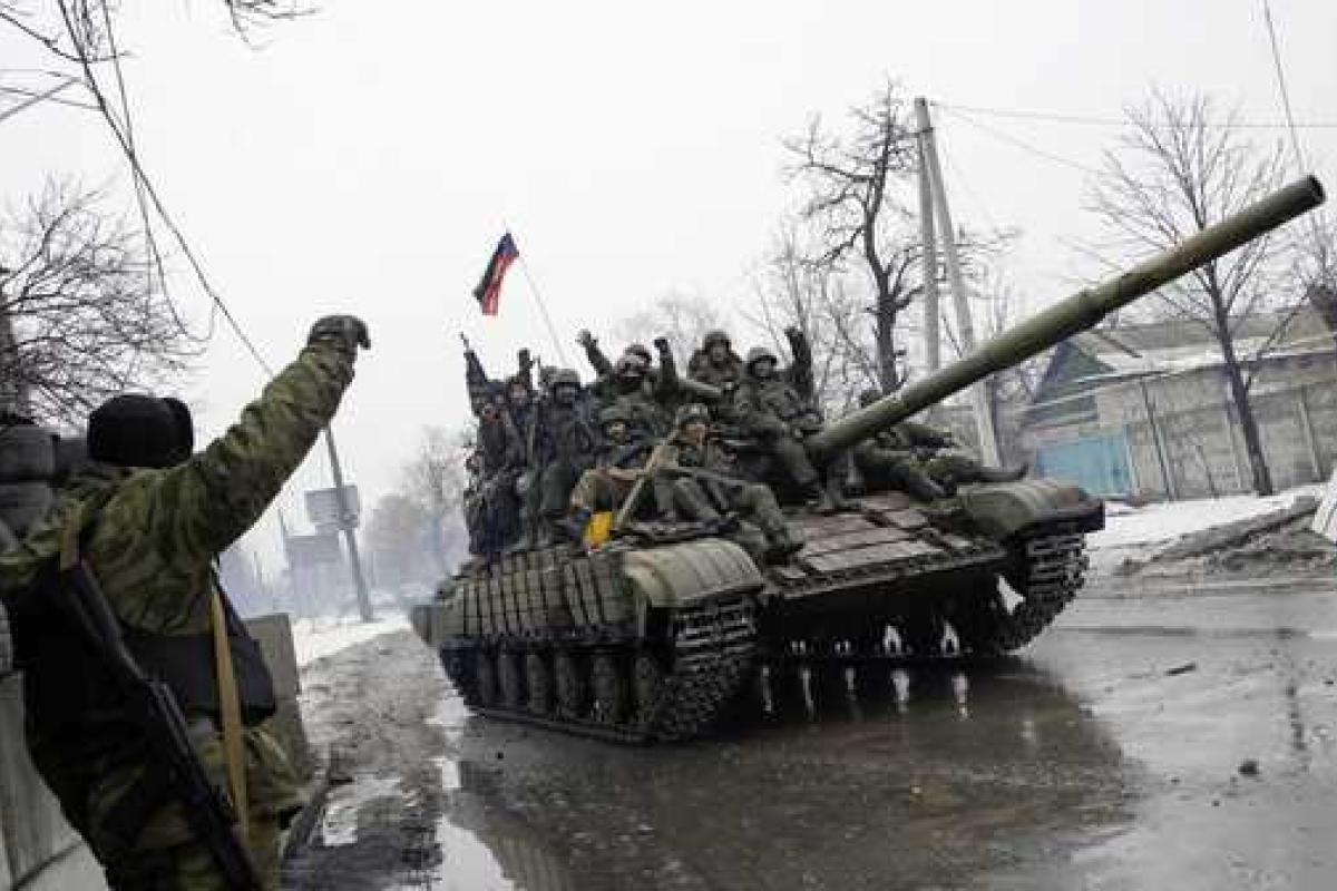 Боевики стягивают военную технику в Ясиноватую, - Бочкала Боевики стягивают военную технику в Ясиноватую, - Бочкала