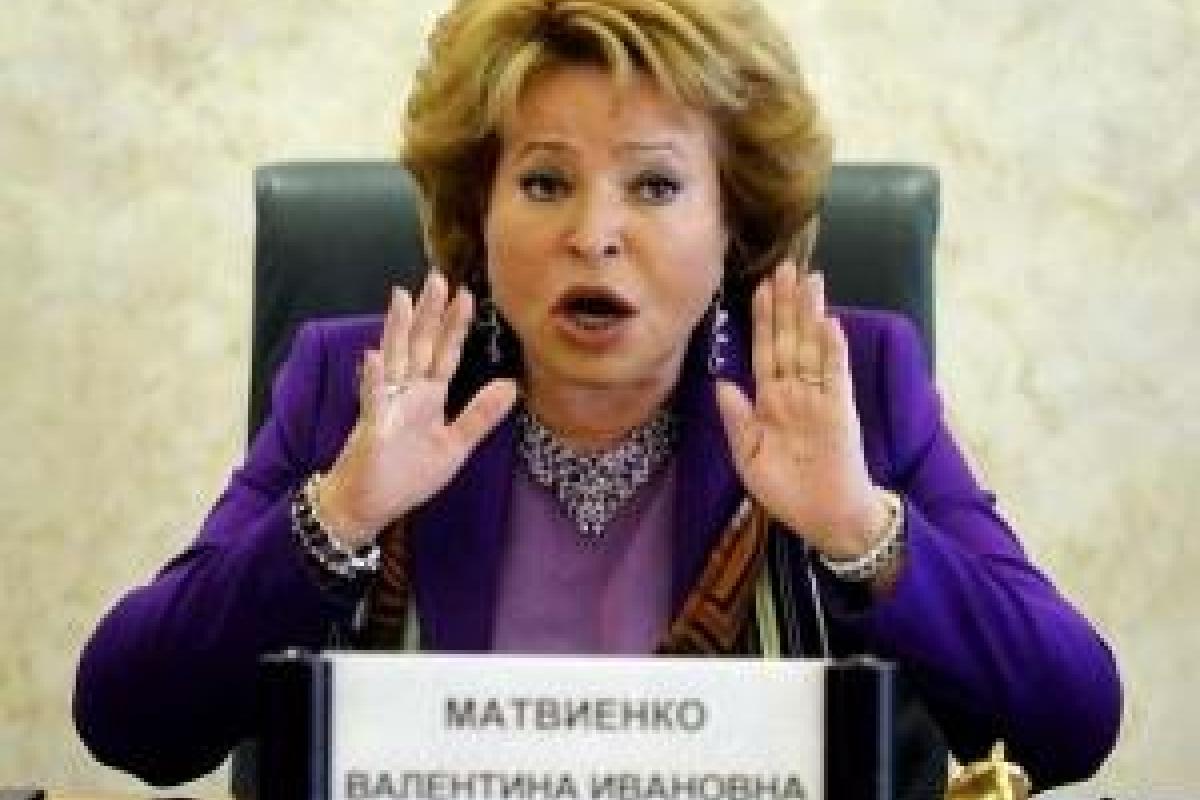 В Россию возвращается Средневековье: Матвиенко, прежде чем съесть ядовитую рыбу, накормила ею охрану В Россию возвращается Средневековье: Матвиенко, прежде чем съесть ядовитую рыбу, накормила ею охрану