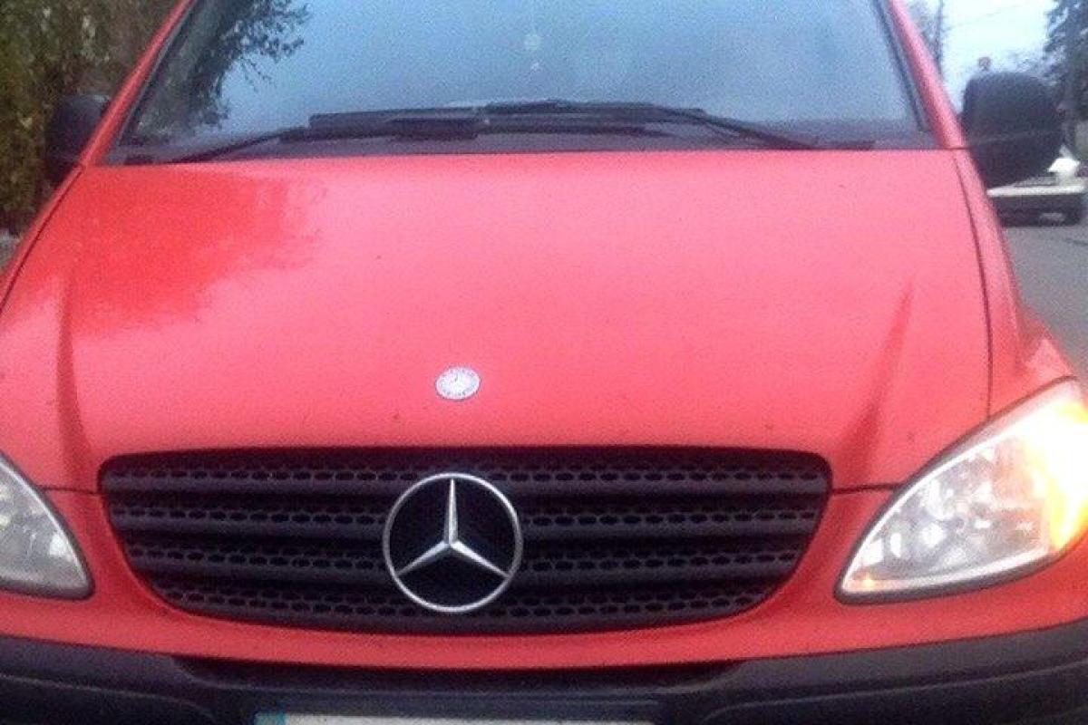 У Лисичанську затримали автомобіль з контрабандними горіхами