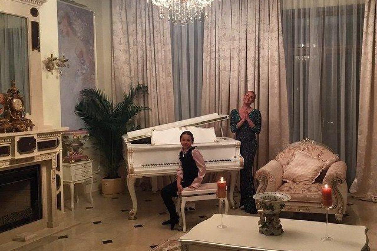 Дочь Волочковой показала свою шикарную детскую комнату