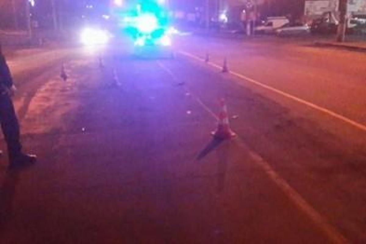 У Хмельницькому сталася жахлива ДТП: водій автомобіля "Fiat" збив пішохода У Хмельницькому сталася жахлива ДТП: водій автомобіля "Fiat" збив пішохода