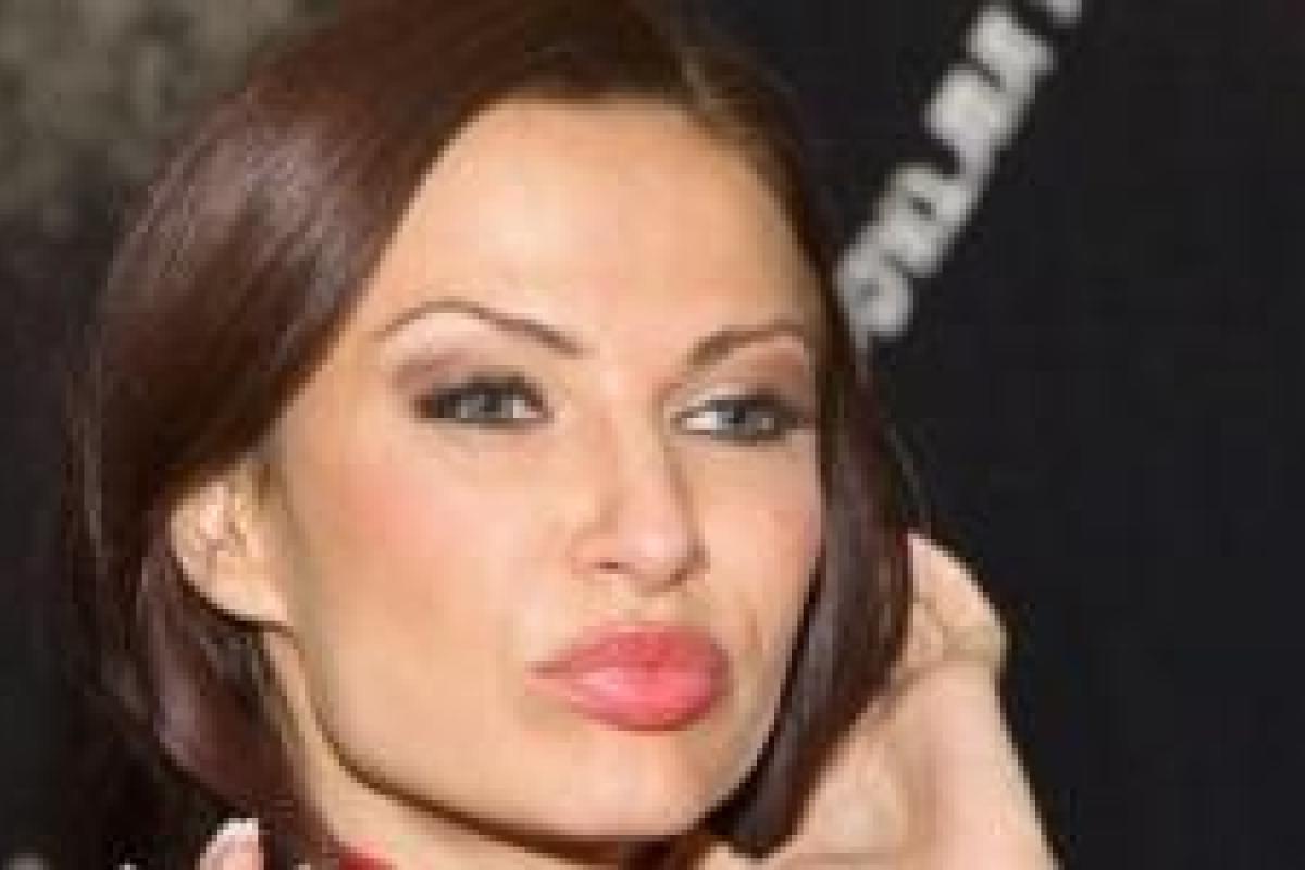 Жители России раскритиковали Эвелину Бледанс за хвастовство