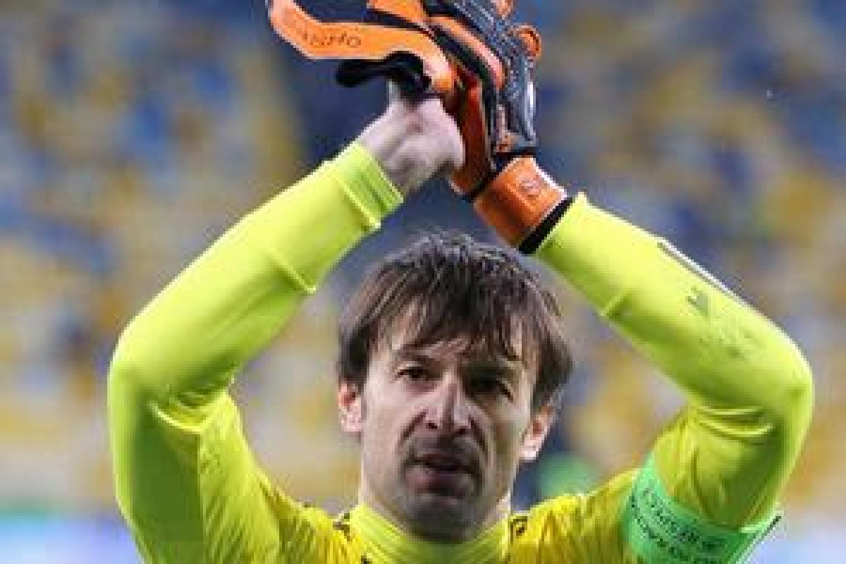 Шовковський не хоче продовжувати контракт із київським "Динамо" Шовковський не хоче продовжувати контракт із київським "Динамо"