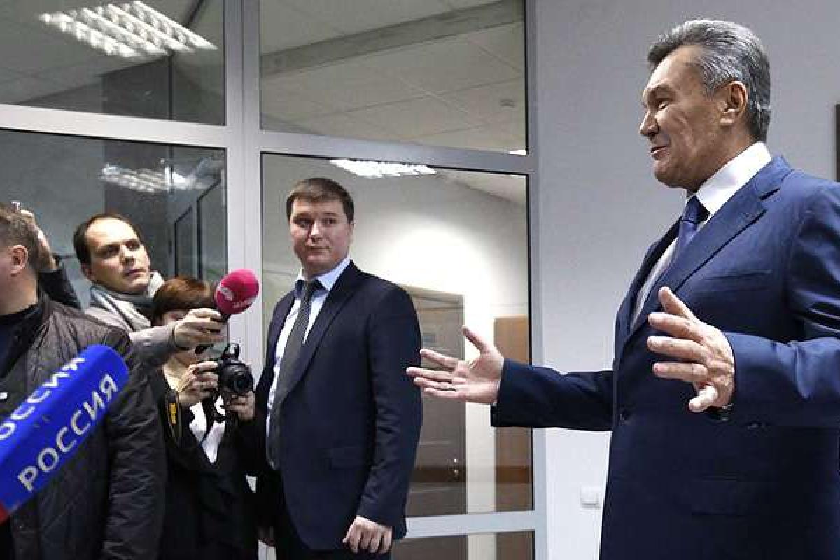 Пародия на пресс-конференцию Януковича взорвала соцсети Пародия на пресс-конференцию Януковича взорвала соцсети