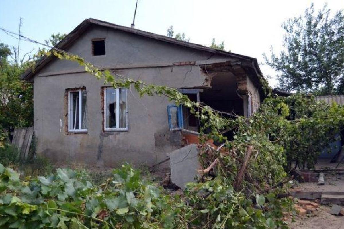 Роми, яких вигнали із села Лощинівка на Одещині, залишилися без житла Роми, яких вигнали із села Лощинівка на Одещині, залишилися без житла