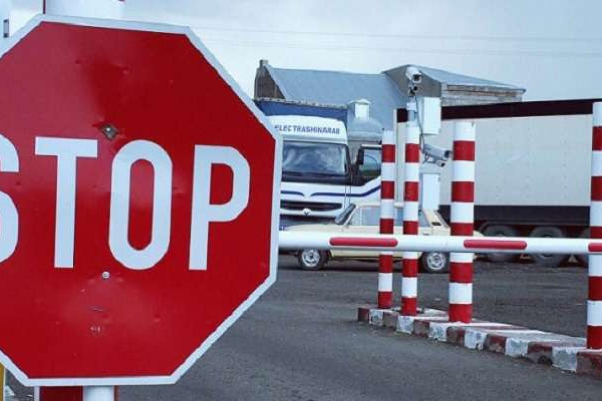 Больше ста российских артистов оказались под запретом въезда в Украину Больше ста российских артистов оказались под запретом въезда в Украину