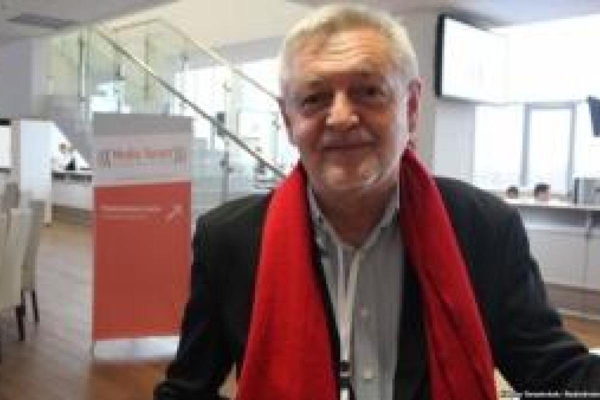 "Украинский флаг жгли прокремлевские поляки. Мы оставляем санкции для РФ!" – посол Польши