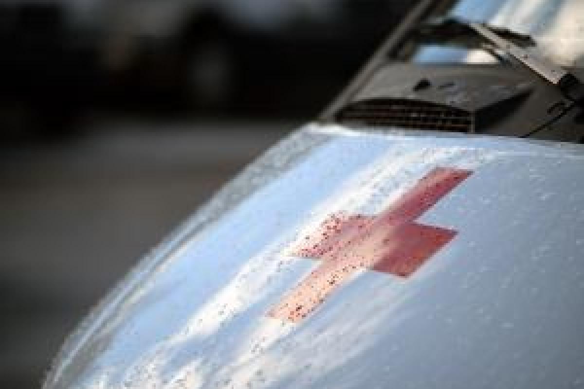 Москвич расстрелял троллейбус с людьми: ранена женщина Москвич расстрелял троллейбус с людьми: ранена женщина