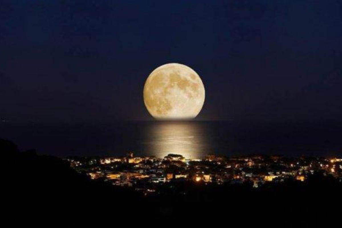 Сегодня ночью можно будет увидеть суперлуну