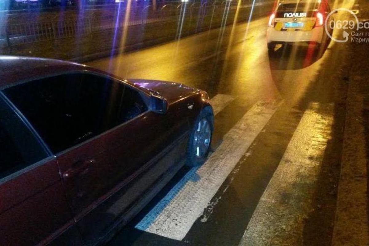 ДТП в Мариуполе: "семерка" влетела в BMW на пешеходном переходе ДТП в Мариуполе: "семерка" влетела в BMW на пешеходном переходе