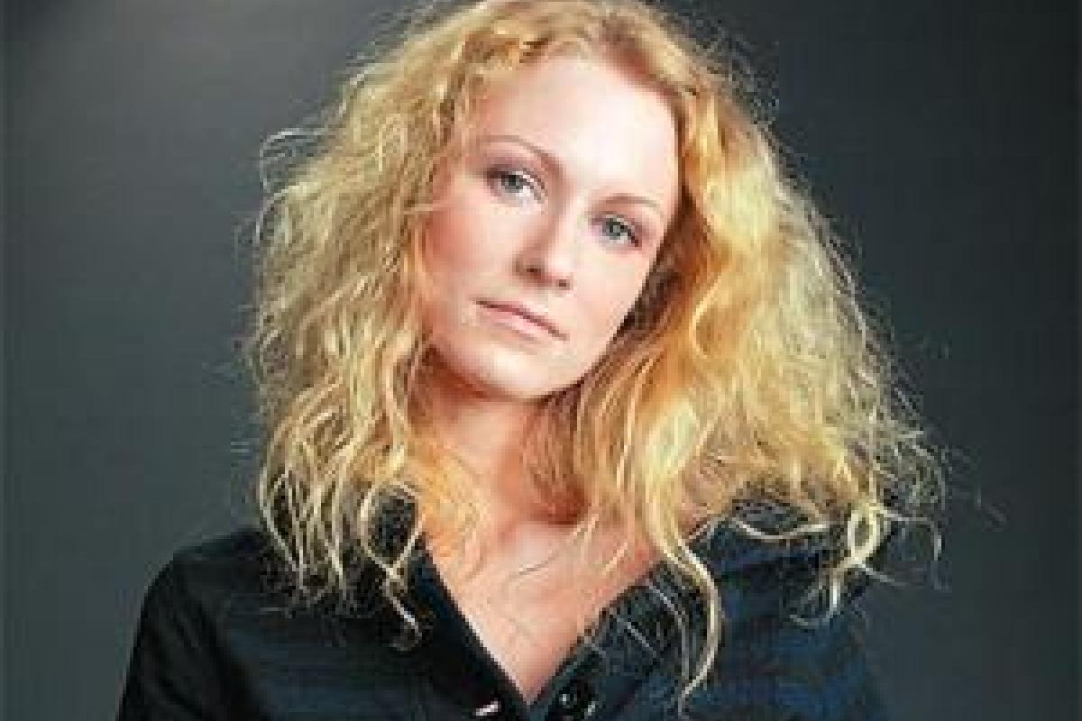 Беременная Катя Гордон показала фото в откровенном купальнике