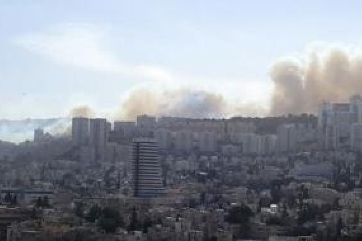 В Израиле бушуют пожары: правоохранители массово эвакуируют людей В Израиле бушуют пожары: правоохранители массово эвакуируют людей