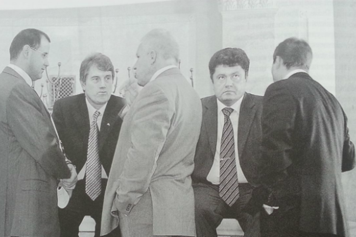 Раритетные снимки Ющенко с Порошенко набрали огромное количество «лайков»