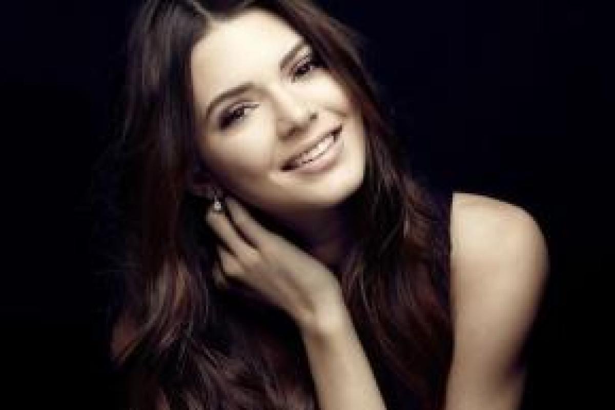 Младшая сестра Ким Кардашьян приняла участие в откровенной фотосессии