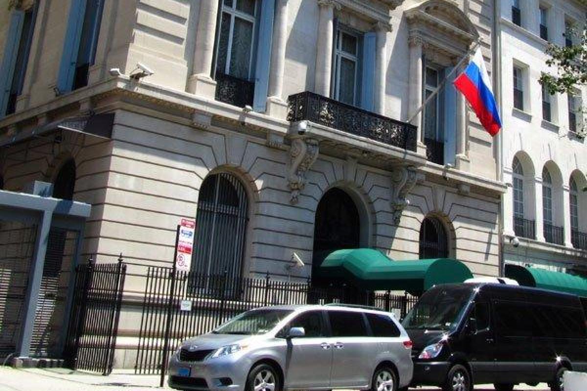 В российском консульстве в Нью-Йорке в день президентских выборов нашли труп В российском консульстве в Нью-Йорке в день президентских выборов нашли труп