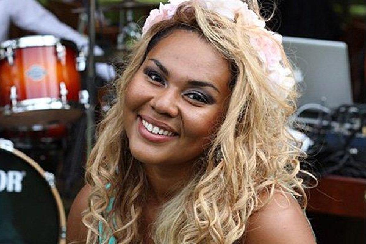 Певица Корнелия Манго призналась, что страдает от неизлечимой болезни