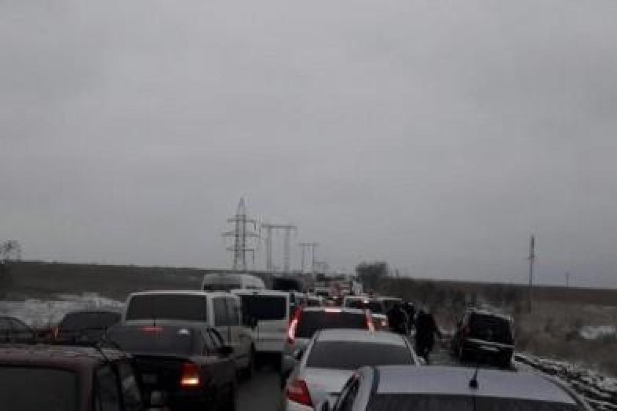 Какая ситуация сегодня на КПВВ в зоне АТО? Какая ситуация сегодня на КПВВ в зоне АТО?