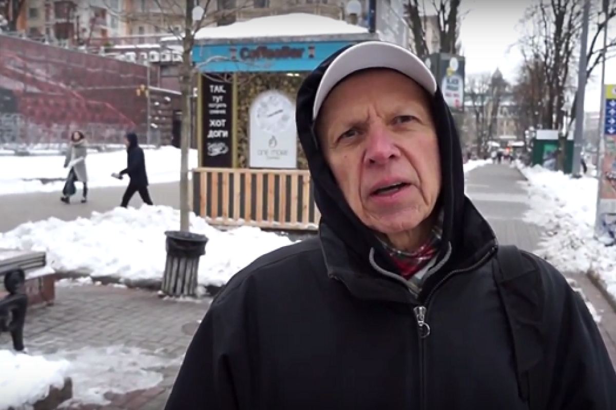 Киевляне рассказали, что думают о митингующих под НБУ