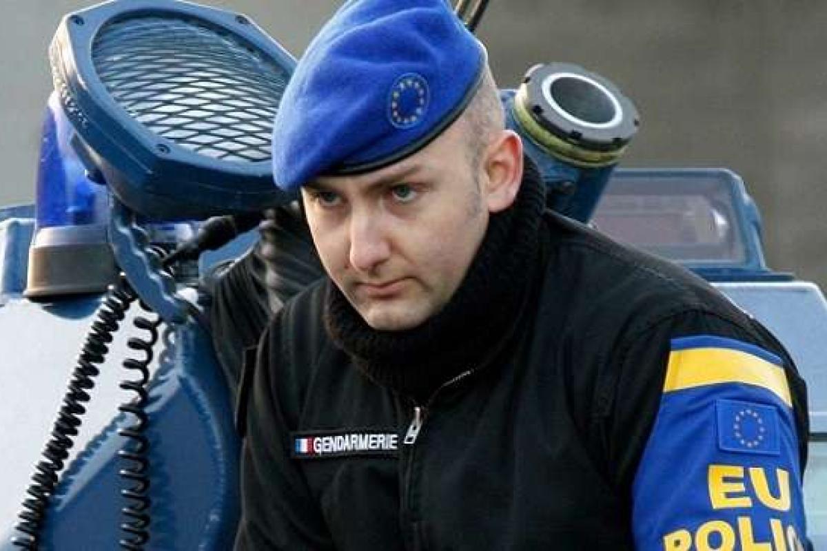 Украина требует ввести на Донбасс 20 тысяч миротворцев, - Эрлер