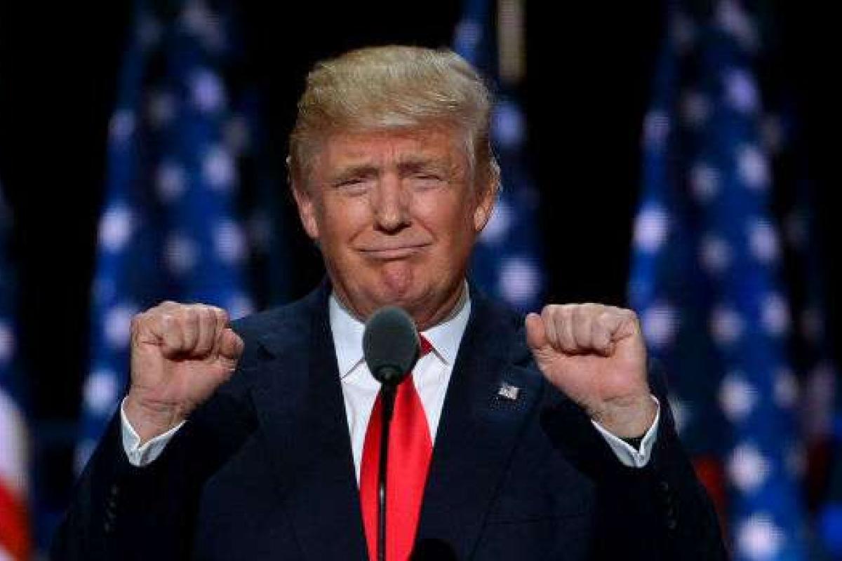 Во время выступления в Неваде Трампа забрали со сцены агенты Секретной службы Во время выступления в Неваде Трампа забрали со сцены агенты Секретной службы