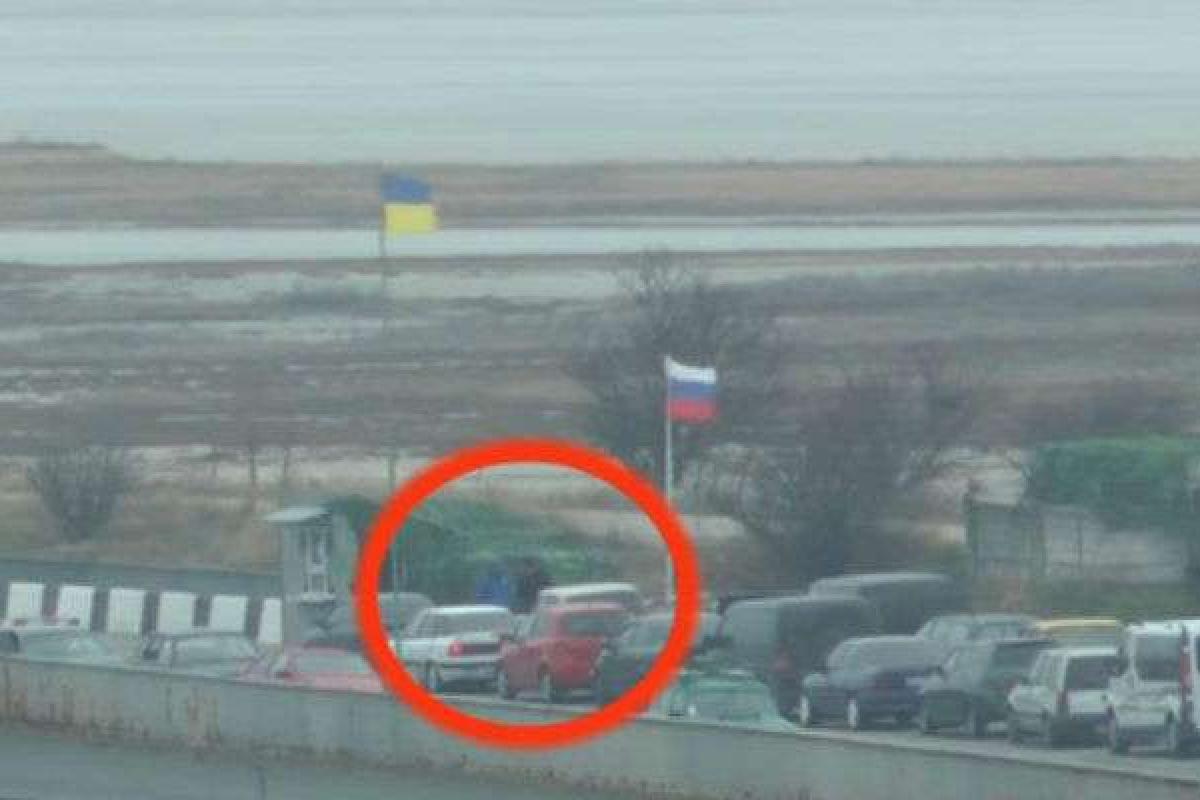 СБУ обнародовала видео задержания крымских дезертиров СБУ обнародовала видео задержания крымских дезертиров
