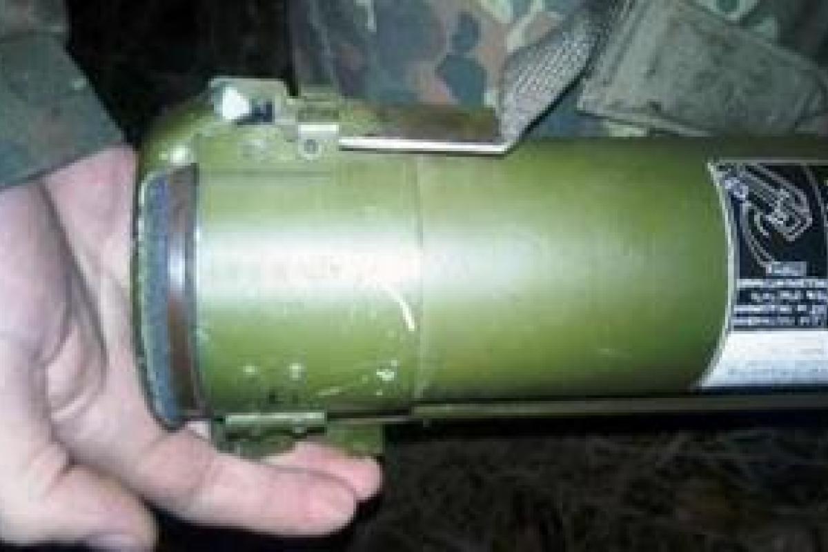 Житель Авдеевки хотел обменять гранатомет на еду Житель Авдеевки хотел обменять гранатомет на еду