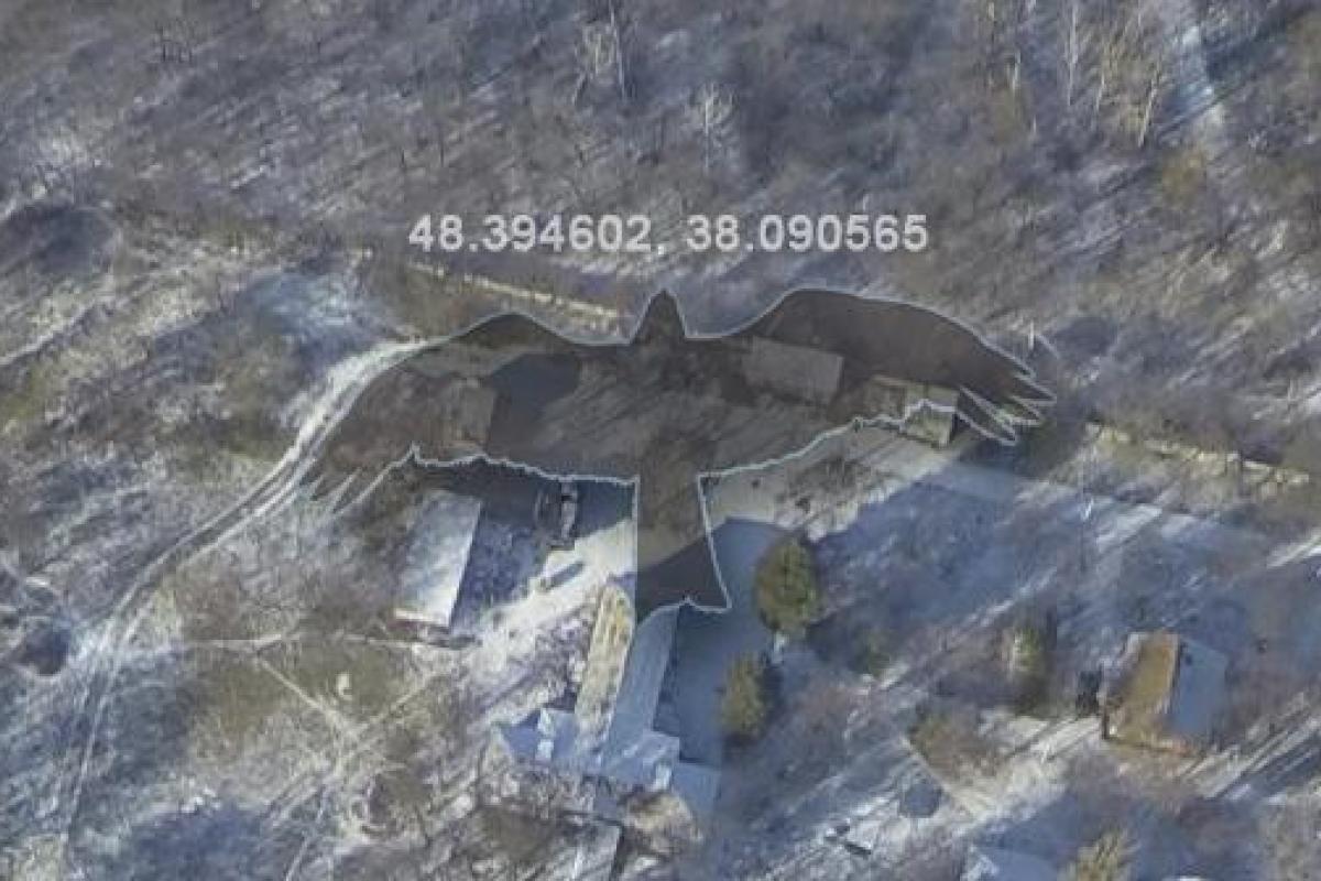 В 3-х км от линии разграничения на Донбассе замечен танк оккупационных войск РФ В 3-х км от линии разграничения на Донбассе замечен танк оккупационных войск РФ