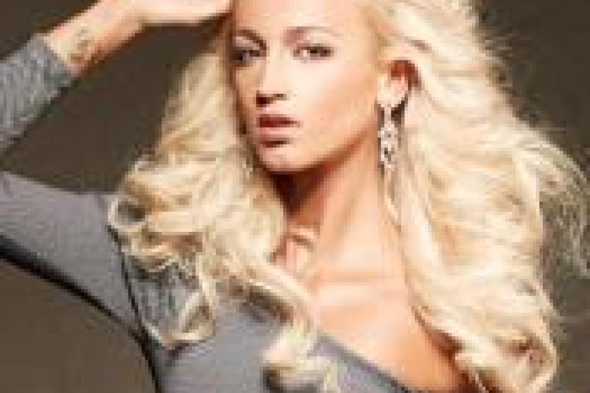 Скандальная блогерша напомнила Бузовой, как она увела футболиста Тарасова из семьи